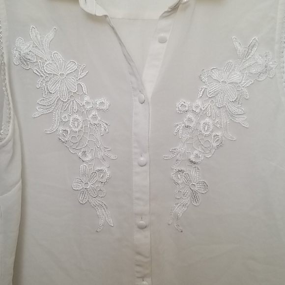 Off white top - Picture 2 of 3